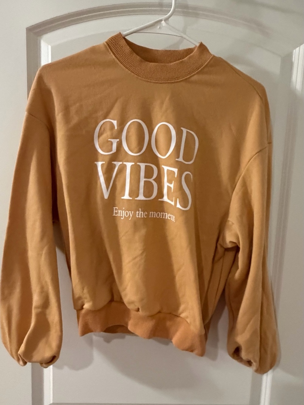 Good Vibes Crewneck Sweatshirt in Mustard - Women